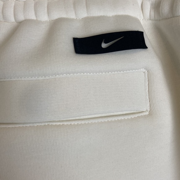 Nike Sportswear Tech Fleece Reimagined Men's 2024 Fleece Shorts L Gym Streetwear - Picture 11 of 16
